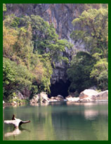 Entrance to Konglor Cave