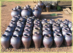  Ban Thahine Pottery