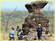 Khong Mountain, Ban Mai Singsamphan