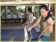 Weaving on Don Kho