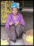Silk thread production in Ban Phiengnam